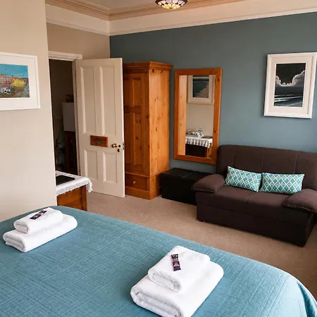 Blue Sky Bed And Breakfast-3